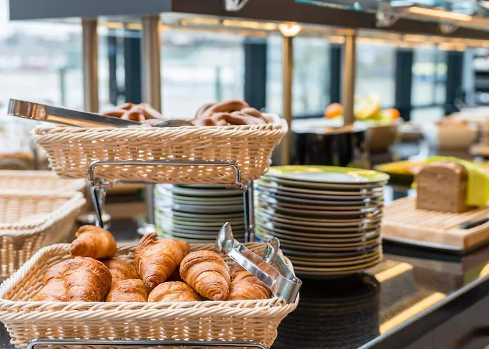 شباب آرت آند ستايل