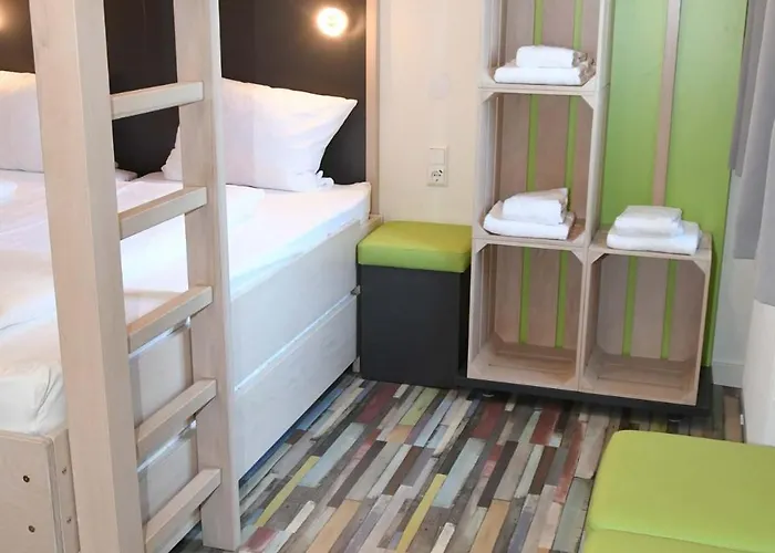 شباب آرت آند ستايل سينغن